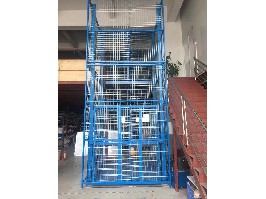 導(dǎo)軌式升降平臺